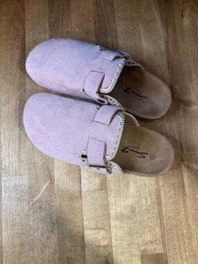 Seven7 Girls Pink Suede Slip-On Clogs with Buckle